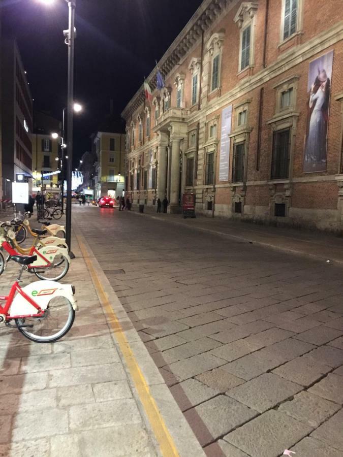 Appartamento Milano Bagian luar foto